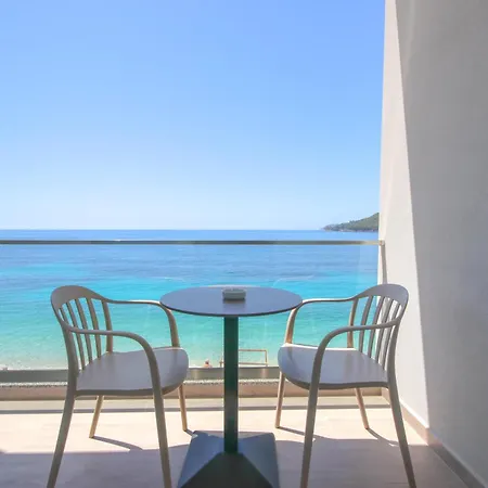 Emily'S Hotel Himare Exterior photo