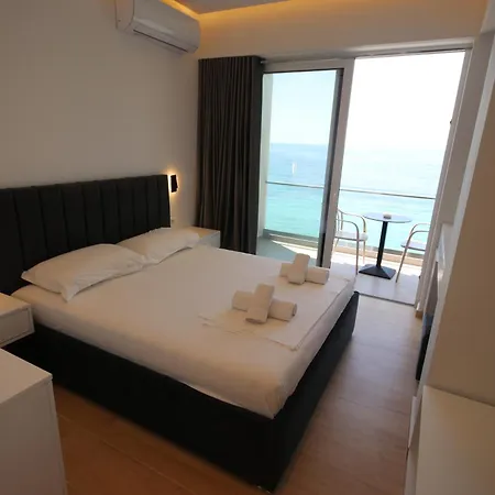 Emily'S Hotel Himare Exterior photo
