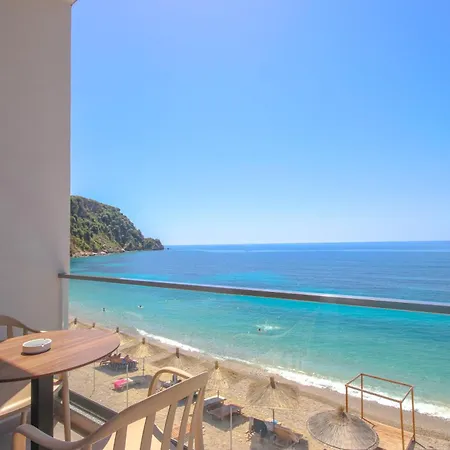 Emily'S Hotel Himare Exterior photo