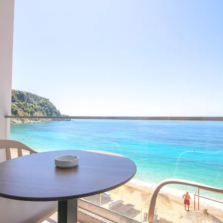 Emily'S Hotel Himare Exterior photo